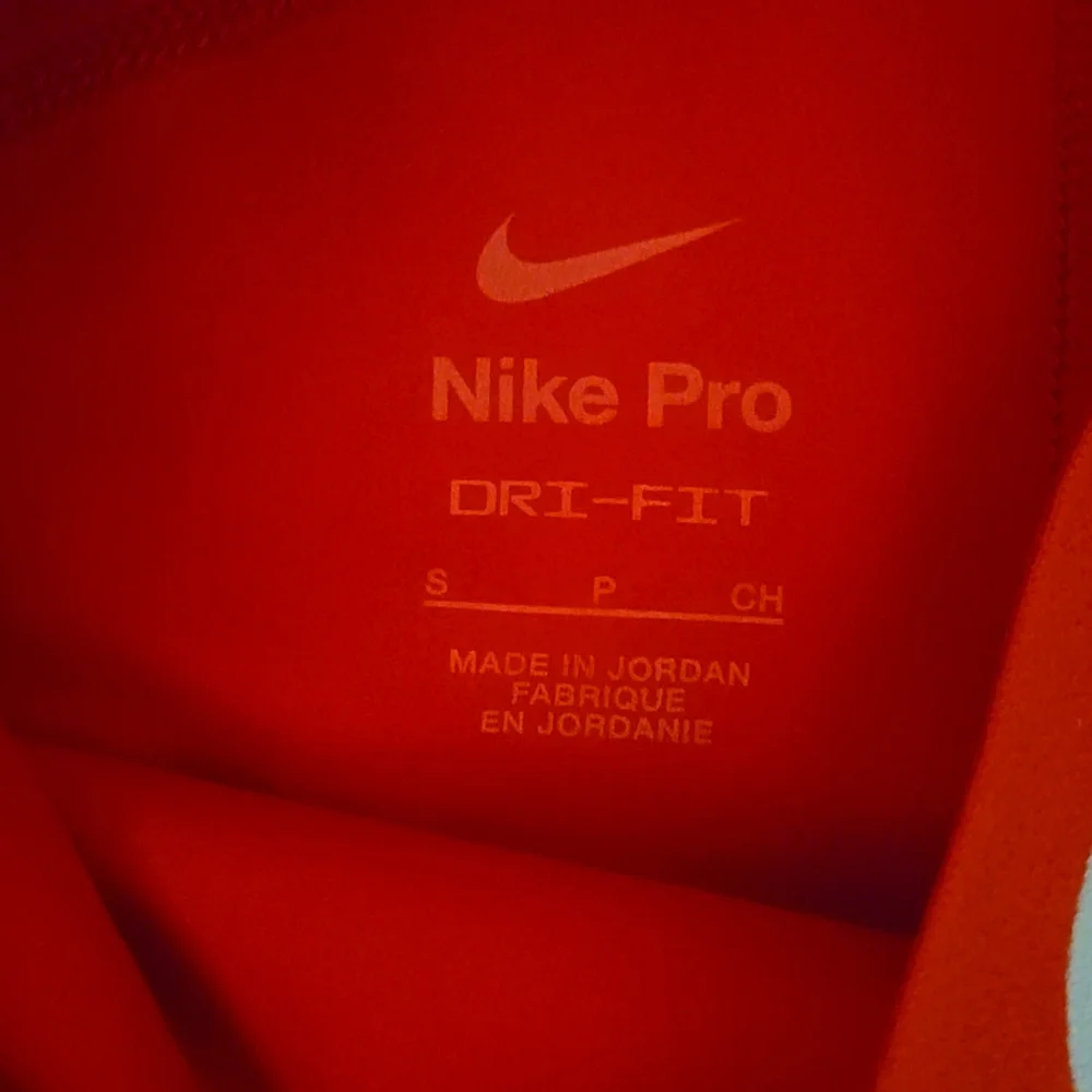 Nike Pro Shorts - Picture 2 of 4